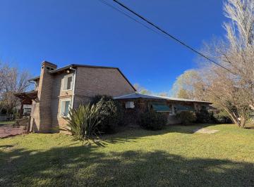 Casa · 187m² · 6 Ambientes · 2 Cocheras · Casa en Venta en Country Club Logaritmo Ibarlucea