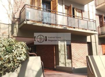 Departamento · 60m² · 5 Ambientes · Alquiler Depto 5ta Secc Calle Clark y Olascoaga 2 Dorm. Muy Amplio