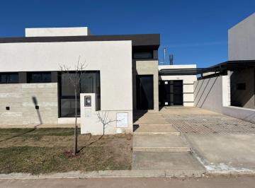 PH · 130m² · 2 Dormitorios · 1 Cochera · Duplex en Alquiler en San Ignacio 2 Dorm. Planta Baja