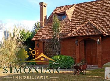 Casa de 3 ambientes, Moreno · Chalet en Venta