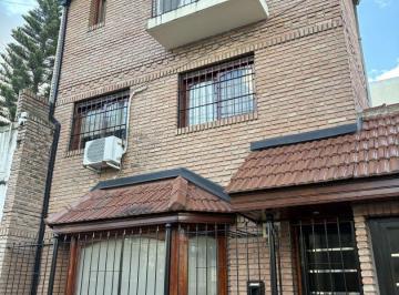 RUR-RUR-433_2 · Casa Tipo Chalet 4 Ambientes con Altillo Cochera Lanus Oeste Excelente Ubicacion en Venta
