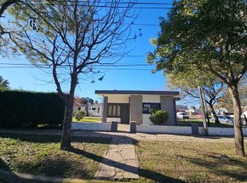Casa · 431m² · 5 Ambientes · 2 Cocheras · Casa en San Jeronimo Sud