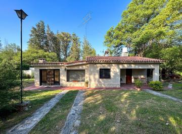 Casa · 155m² · 3 Ambientes · 3 Cocheras · Venta Casa 2 Dorm. en El Descanso | Anisacate U$d 149.900 | Pileta | Quincho
