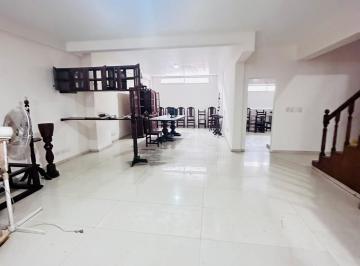 Casa · 352m² · 6 Ambientes · Alquiler Casa 4 Dorm. Muy Amplia Luminosa