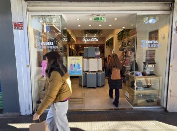 Local comercial · 55m² · Local Comercial en Alquiler – Av Cabildo 1900, Casi Esquina Echeverría