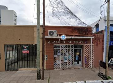 Local comercial · 90m² · 1 Cochera · Local en Alquiler en Pilar, G. B. a. Zona Norte, Argentina