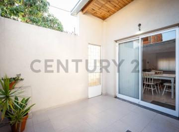 PH · 55m² · 3 Ambientes · Departamento de Dos Dorm. con Patio en Venta en La Plata