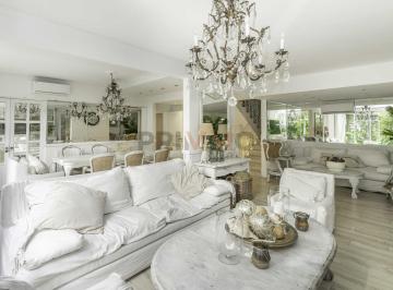 Departamento · 220m² · 6 Ambientes · 2 Cocheras · Venta Departamento/ Casa 6 Ambientes en Belgrano Chico