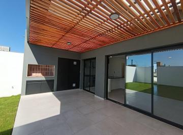 Casa · 160m² · 5 Ambientes · Venta Duplex en Brisas de Manantiales 3 Dorm.