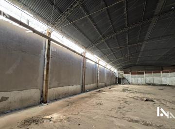 Local comercial · 1079m² · Alquiler Galpón - Local en Godoy Cruz