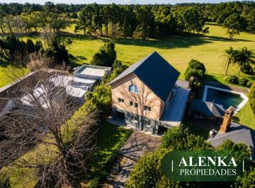 Casa de 6 ambientes, Pilar · Venta | Propiedad de 6 Ambientes con Vista Directa Al Campo de Golf | Los Lagartos C. C