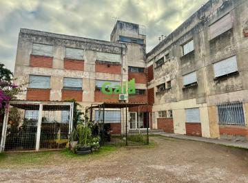 Departamento · 59m² · 4 Ambientes · Departamento Pb en Venta Caseros 2200