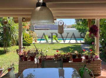 Casa de 5 ambientes, San Fernando · Casa en Punta Chica - 4 Dorm - 360 m² - Parque - Pileta - Parrilla