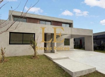 Casa · 319m² · 5 Ambientes · 6 Cocheras · Venta Casa Oportunidad en El Naudir, Escobar