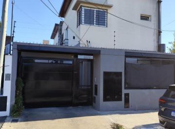 Departamento · 2 Ambientes · 1 Cochera · Departamento Tipo Casa Dos Ambientes