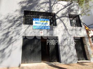 Local comercial · 84m² · 1 Ambiente · Depósito en Pleno Centro de Banfield Varios Destinos