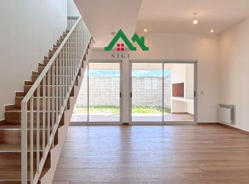 Casa · 137m² · 4 Ambientes · Dúplex en Venta a Estrenar de 2 Dorm. en Manantiales I