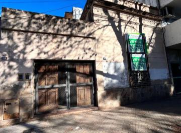 Casa de 4 ambientes, Rosario · Pichincha a m de Medicina!