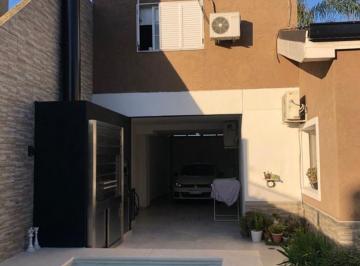 Casa de 3 ambientes, Ituzaingó · Excelente Casa Reciclada en Ituzaingo (Financiación)