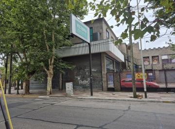 Local comercial · 440m² · 4 Ambientes · 2 Cocheras · Local Comercial en Alquiler – Esquina con Estacionamiento – Centro de Monte Grande