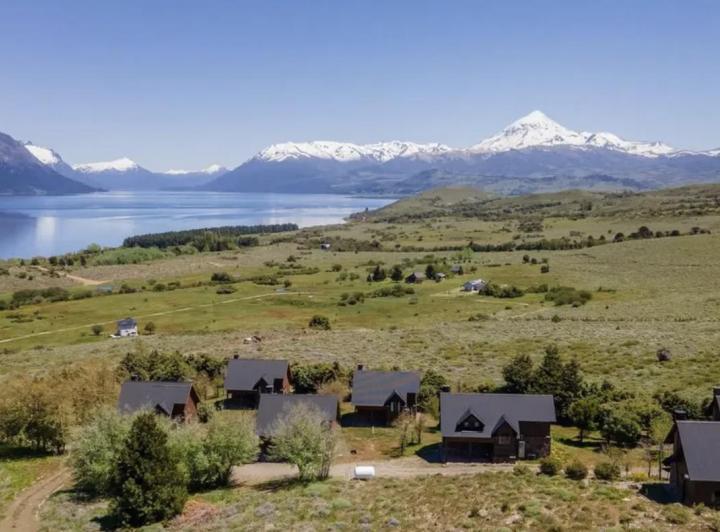 Hotel · 961m²