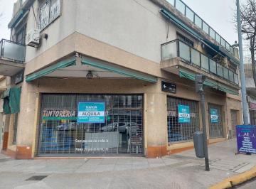 Local comercial , Flores · Local en Esquina en Alquiler - Sin Expensas, con Garage - con o Sin Maquinas
