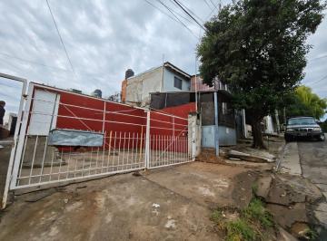 Casa · 70m² · 3 Ambientes · 1 Cochera · Venta 2 Duplex de 1 Dorm. C/cochera Gral Urquiza