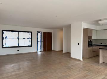 Casa · 216m² · 4 Ambientes · 4 Cocheras · Casa en Venta de 4 Ambientes en Cruz del Sur a Estrenar Ezeiza