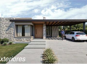 Casa · 224m² · 5 Ambientes · 2 Cocheras · Casa en Chacras de Coria