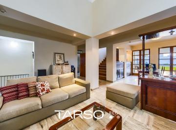 Casa · 401m² · 8 Ambientes · Casa en Venta de 5 Dorm. en Cerro de Las Rosas