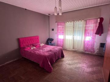 Casa · 100m² · 4 Ambientes · Casa 4 Amb Sobre Lote 400 m Ubicación Inmejorable
