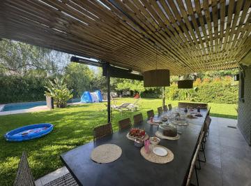 Casa · 380m² · 7 Ambientes · 4 Cocheras · Alquiler Exclusiva Casa en San Isidro Chico | 4 Dorm. (3 en Suite) Dependencia |