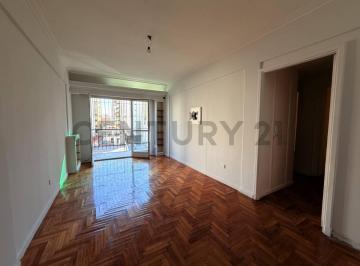 Departamento · 67m² · 4 Ambientes · Venta Departamento 4 Ambientes con Balcón en Caballito
