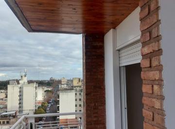 Departamento · 68m² · 2 Ambientes · Departamento un Dormitorio Alquiler San Martin 2200