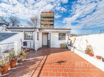 Terreno · 224m² · 6 Ambientes · 1 Cochera · Casa Lote Propio de 6 Ambientes en 3 Plantas, con Cochera y Terraza