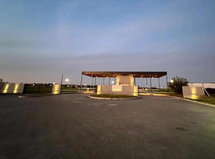 Terreno · 784m²