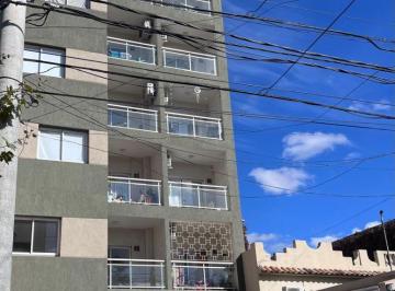 Departamento de 2 ambientes, Tres de Febrero · Departamento de 39 m² con 1 Dormitorio en Venta en Sáenz Peña