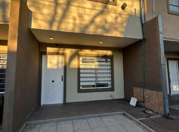 PH · 60m² · 3 Ambientes · 1 Cochera · Duplex - 3 Ambientes - 2 Dorm. - S. A. de Padua - Merlo