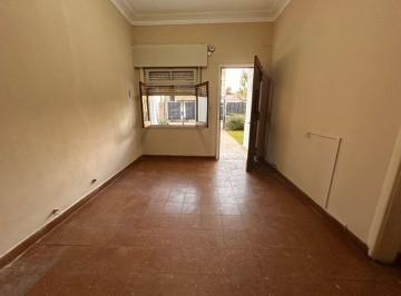 Casa de 3 ambientes, La Matanza · Casa en Alquiler C/ Cochera en Lomas del Mirador