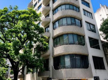 Local comercial · 130m² · 3 Ambientes · Local en Venta - 2 Baños - 130 m - Balvanera