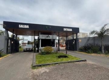 Casa · 139m² · 4 Ambientes · 1 Cochera · Venta Casa a Estrenar en Barrio: Vicente Federico I - Sourigues Berazategui