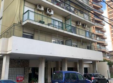 Departamento de 2 ambientes, Quilmes · Departamento 2 Ambientes en Alquiler con Estacionamiento Descubierto