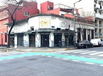 Local comercial · 180m² · Venta Local en Esquina 180 m², Brasil y V. Ceballos
