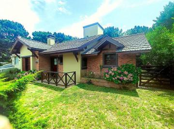 Casa · 74m² · 3 Ambientes · 1 Cochera · Venta Chalet 3 Ambientes Pinamar a 500 Mt del Mar