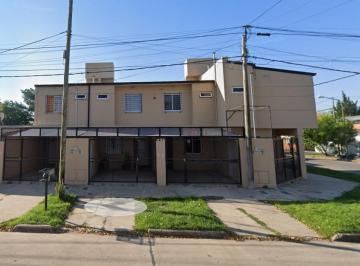 PH · 55m² · 3 Ambientes · 1 Cochera · PH en Barrio 9 de Julio