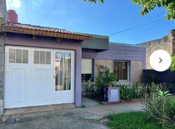 Casa de 6 ambientes, San Jerónimo Norte · Venta Casa