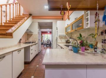 Casa de 5 ambientes, Avellaneda · Casa en Venta en Wilde 5 Ambientes Habitaciones en Suite