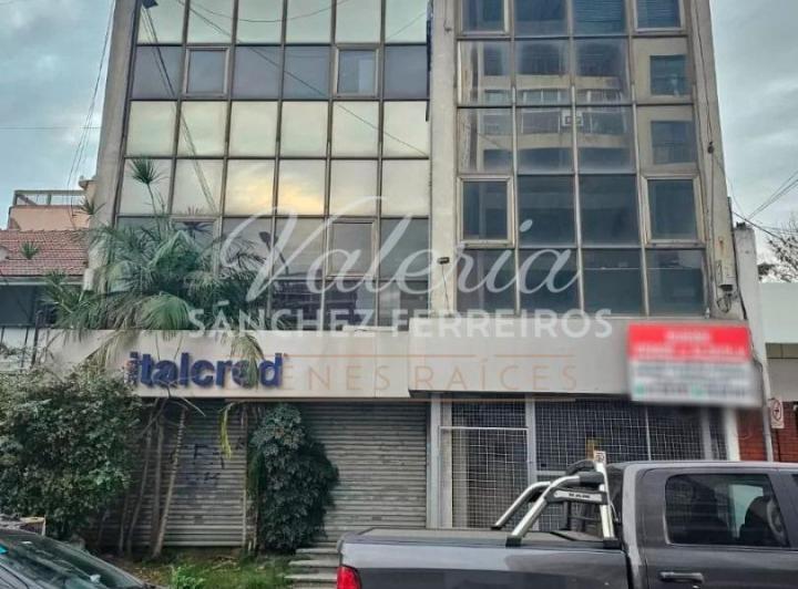 Edificio · 800m² · 1 Ambiente