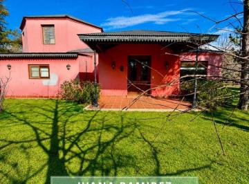 Casa · 480m² · 6 Ambientes · 2 Cocheras · Se Vende Casa de 6 Ambientes, Sobre 1 Hectárea en Barrio La Escondida, Open Door, Luján