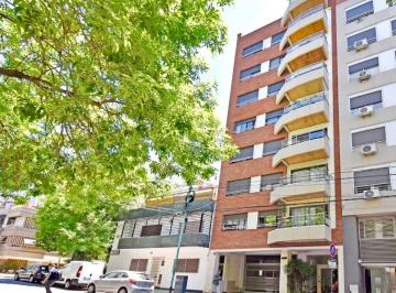 Departamento de 3 ambientes, Caballito · Semipiso Orientación Norte con Patio, Cochera Fija y Baulera